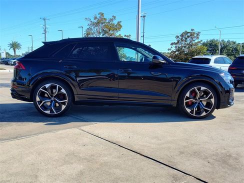 Used 2024 Audi RS Q8 4.0T w/ Black Optic Package image 13