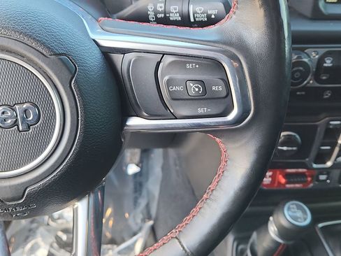 Used 2019 Jeep Wrangler Unlimited Rubicon w/ Uconnect 4C Nav & Sound Group AWD/4WD image 16