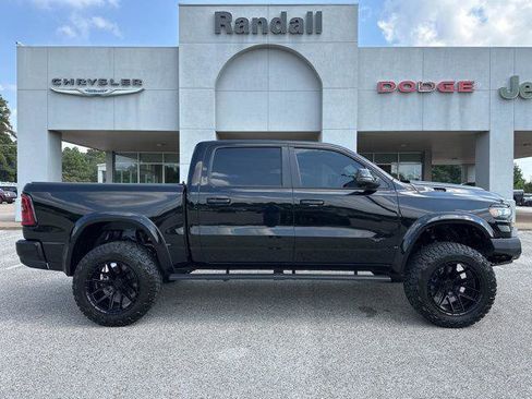 Certified 2025 RAM 1500 Big Horn AWD/4WD image 9