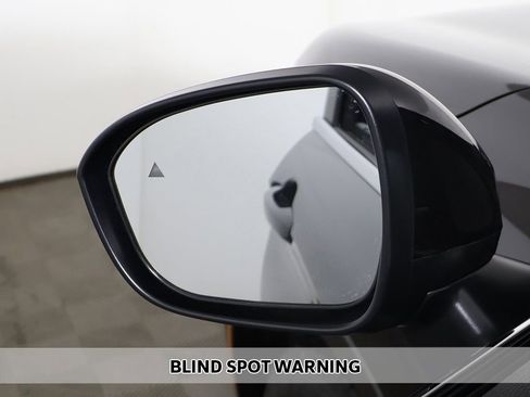 New 2026 Mitsubishi Outlander ES image 5