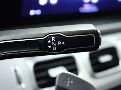 Used 2022 Mercedes-Benz GLS 450 4MATIC image 25