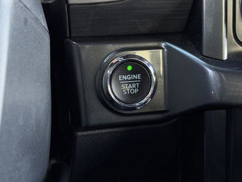 Certified 2022 Ford F150 XLT w/ Equipment Group 302A High image 18