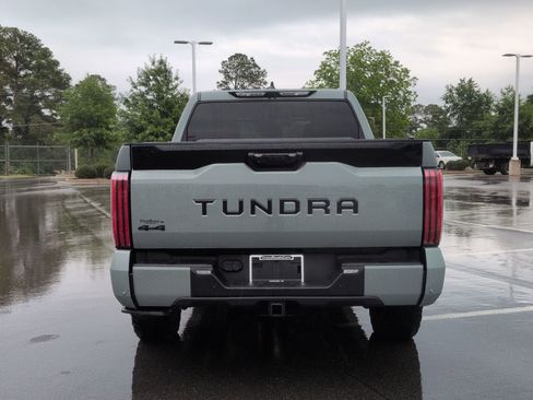 Used 2024 Toyota Tundra Platinum AWD/4WD image 5
