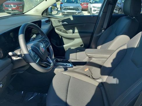 Used 2025 Buick Encore GX Preferred AWD/4WD image 18