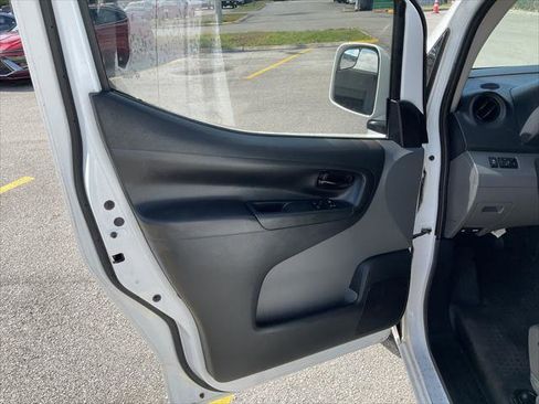Used 2020 Nissan NV200 SV w/ Back Door Glass Package image 17