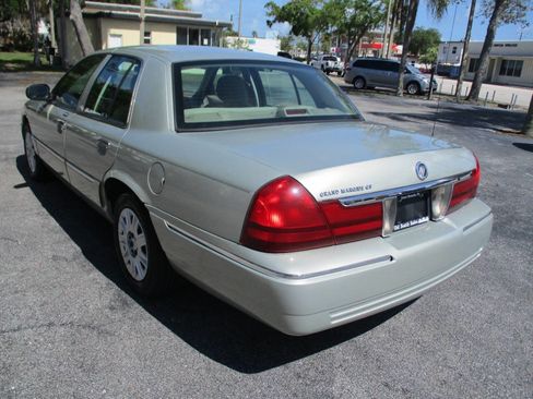 Used 2005 Mercury Grand Marquis GS image 7