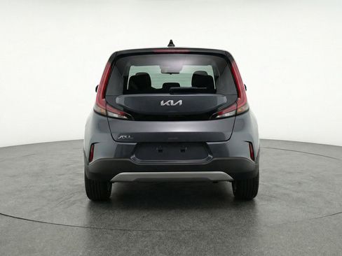 Used 2025 Kia Soul LX w/ LX Technology Package FWD image 7