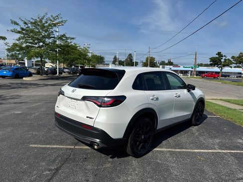 Certified 2024 Honda HR-V Sport image 5