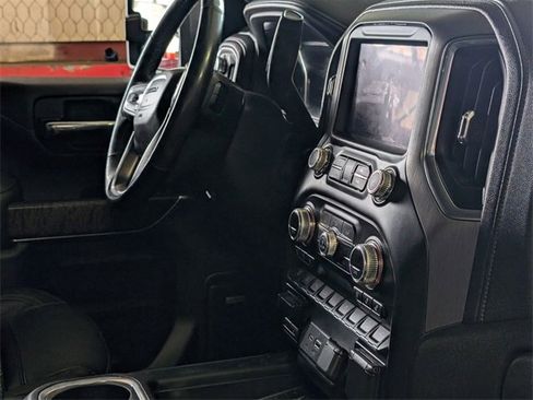 Used 2022 GMC Sierra 2500 Denali w/ Denali Ultimate Package image 11