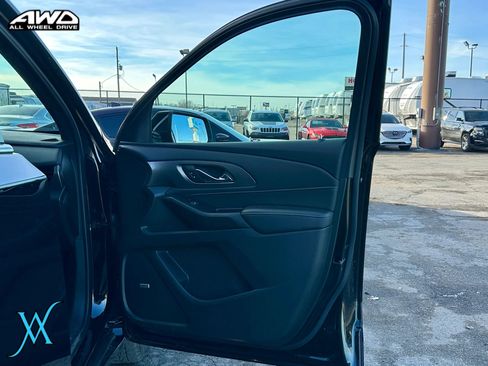 Used 2022 Chevrolet Traverse Premier w/ LPO, Floor Liner Package AWD/4WD image 17