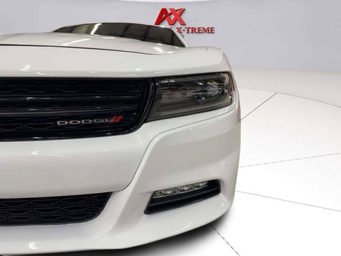 Used 2017 Dodge Charger SXT w/ AWD Plus Group image 12