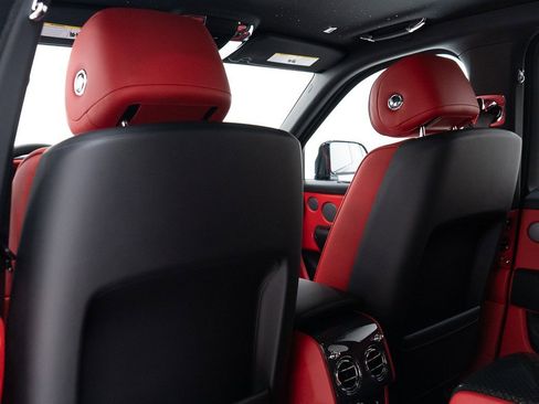 New 2025 Rolls-Royce Cullinan Black Badge w/ Leather Finishing Pack image 22