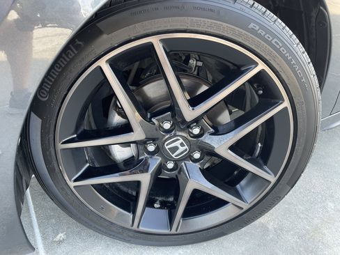 Used 2024 Honda Civic Sport Touring image 6