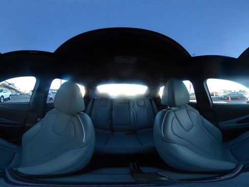 Used 2025 Hyundai Elantra Limited image 43