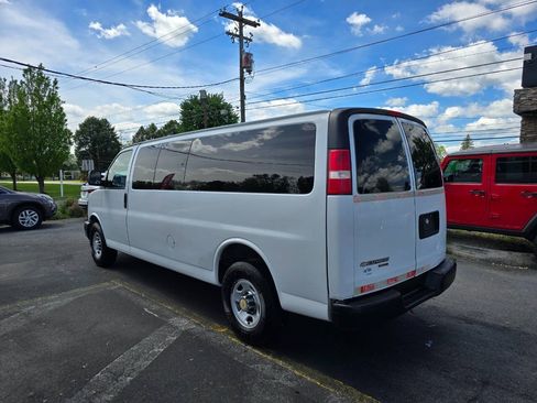 Used 2012 Chevrolet Express 3500 LS RWD image 5