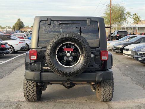 Used 2012 Jeep Wrangler Unlimited Sport image 7