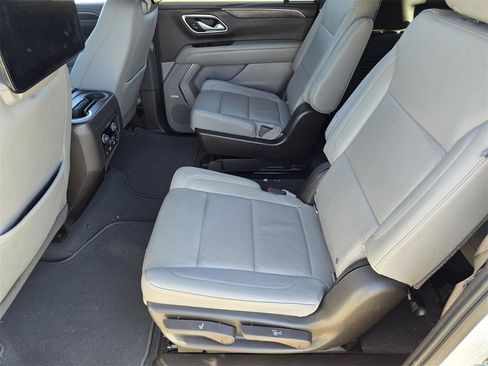 Used 2021 Chevrolet Suburban Z71 w/ Z71 Off-Road Package image 24