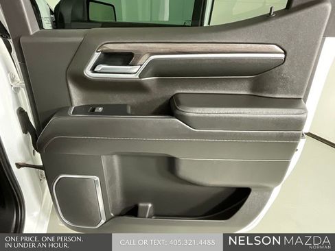 Used 2022 Chevrolet Silverado 1500 LTZ image 21