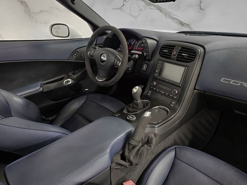 Used 2013 Chevrolet Corvette 427 w/ 1SC Preferred Equipment Group image 18