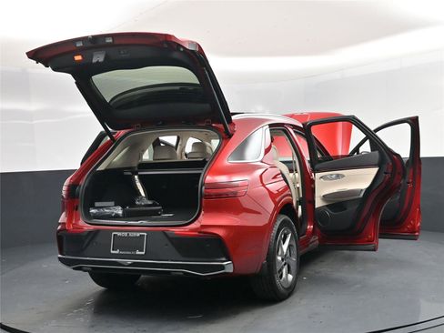 New 2026 Genesis GV70 2.5T Select image 19