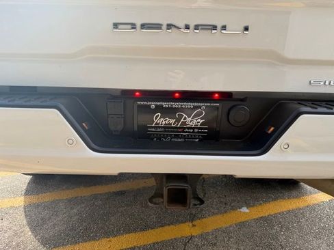 Used 2023 GMC Sierra 3500 Denali w/ Denali Ultimate Package AWD/4WD image 12