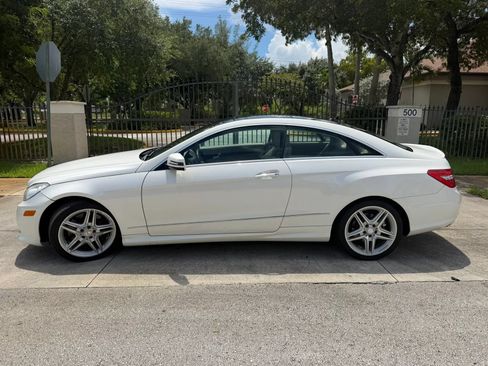 Used 2011 Mercedes-Benz E 550 Coupe image 2
