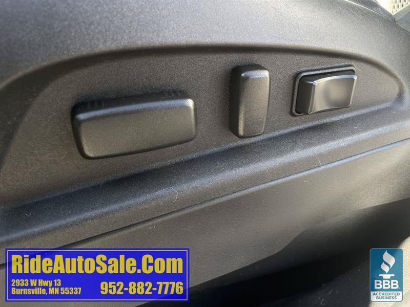 Used 2011 Chevrolet Equinox LT w/ Driver Convenience Package FWD image 17