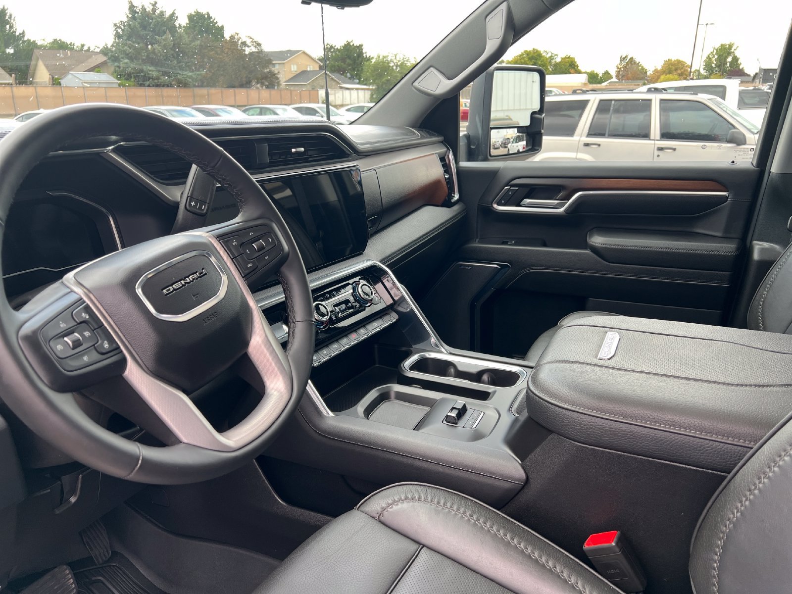 Used 2024 GMC Sierra 3500 Denali w/ Denali Reserve Package AWD/4WD image 35