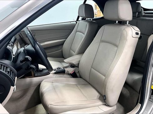 Used 2012 BMW 128i Convertible RWD image 22