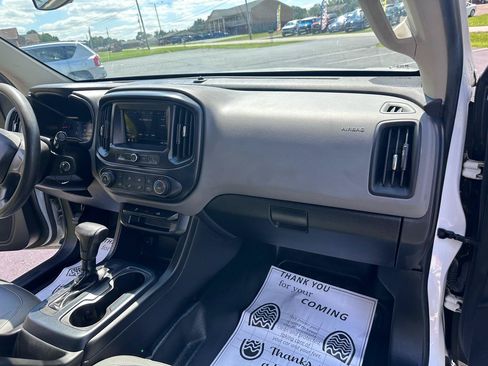 Used 2019 Chevrolet Colorado W/T AWD/4WD image 24