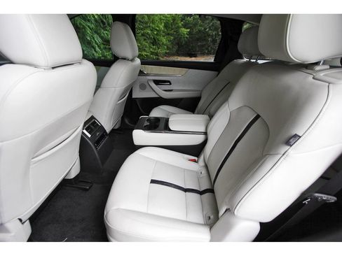 Used 2024 MAZDA CX-90 3.3 Turbo S w/ Premium Plus AWD/4WD image 11