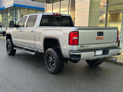 Used 2019 GMC Sierra 3500 Denali image 3