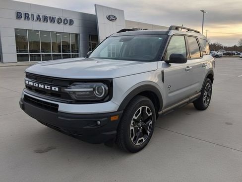 Certified 2023 Ford Bronco Sport Outer Banks w/ Tech Package AWD/4WD image 1