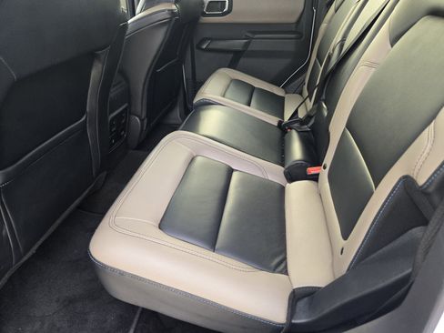 Used 2024 Ford Bronco Wildtrak image 30