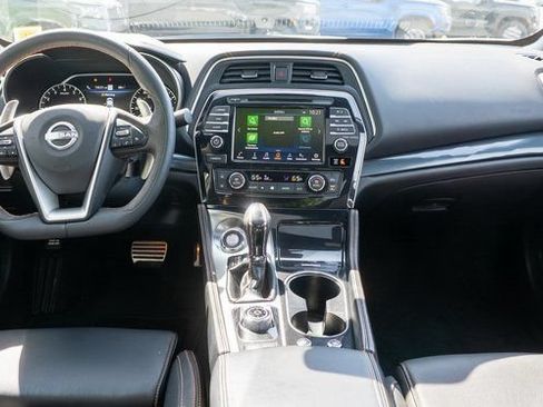 Certified 2023 Nissan Maxima SR w/ Sport Mat Group FWD image 16