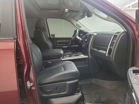 Used 2018 RAM 2500 Laramie w/ Sport Appearance Group image 29