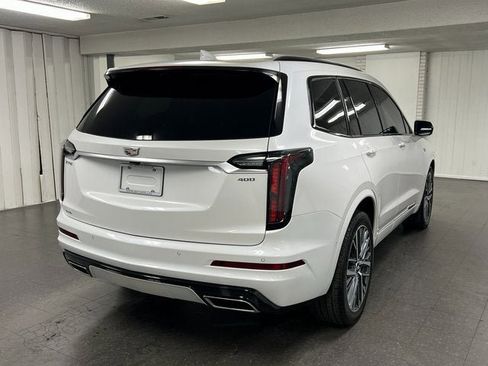 Certified 2024 Cadillac XT6 Sport w/ Platinum Package image 5