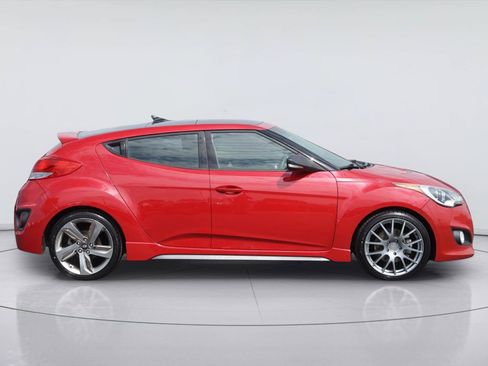 Used 2015 Hyundai Veloster Turbo w/ Option Group 04 FWD image 5