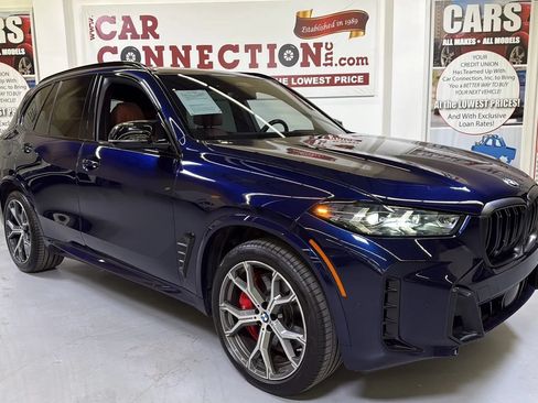 Used 2024 BMW X5 M60i AWD/4WD image 2