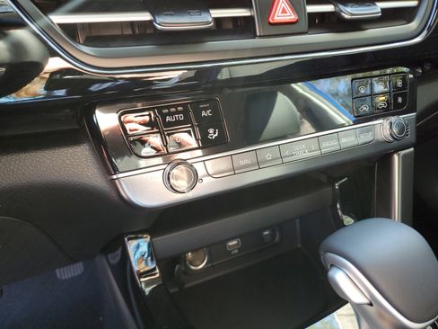 New 2026 Kia Seltos S FWD image 15