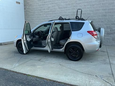 Used 2010 Toyota RAV4 2WD image 11