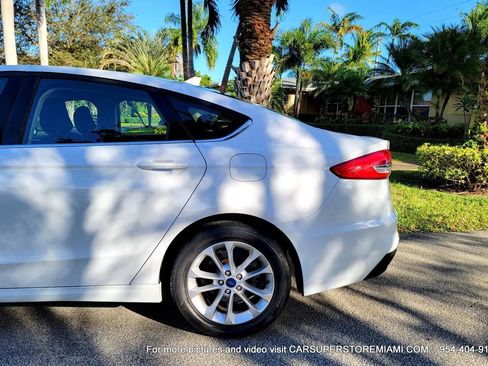Used 2020 Ford Fusion SE image 44
