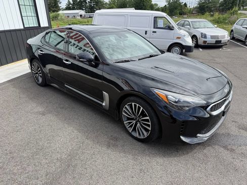 Used 2018 Kia Stinger Premium AWD/4WD image 5