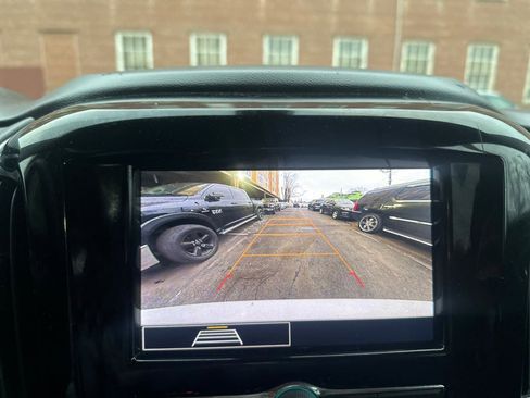 Used 2020 Chevrolet Traverse LS image 32