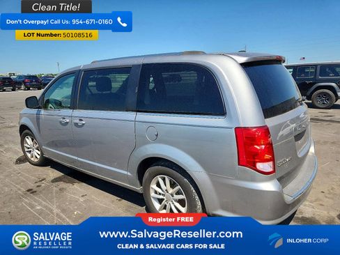 Used 2018 Dodge Grand Caravan SXT FWD image 3