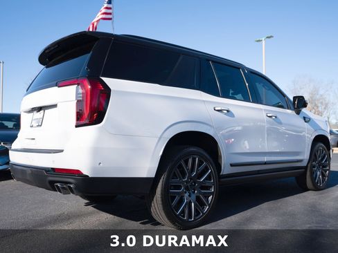 Used 2026 GMC Yukon Denali Ultimate image 3