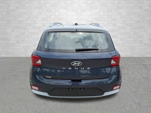 New 2026 Hyundai Venue SEL FWD image 3
