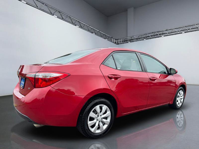 Used 2015 Toyota Corolla LE FWD image 7