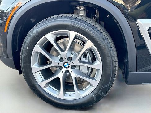 New 2026 BMW X5 sDrive40i image 43