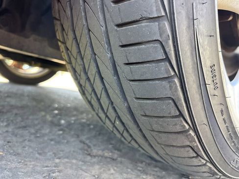 Used 2011 Toyota Prius Five w/ Advanced Technology Pkg image 22